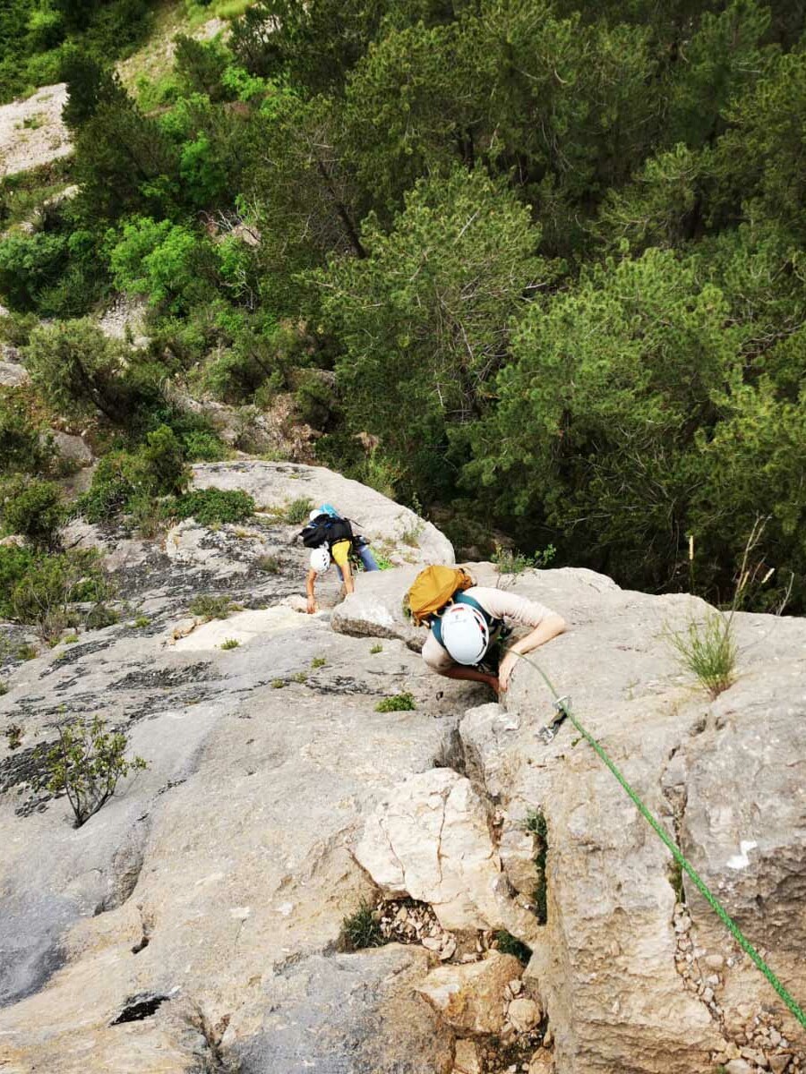 Grimpe et glisse montagne lgbt via ferrata